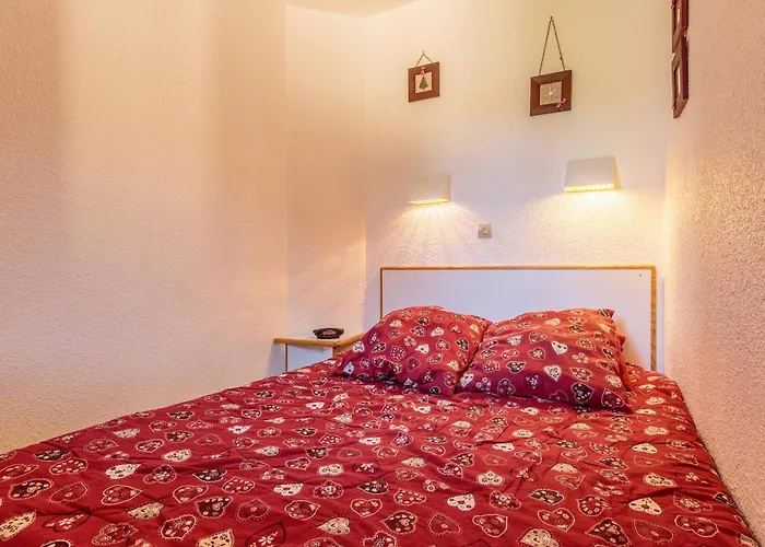 2 Pieces Renove, Acces Skis Aux Pieds, Proche Commerces Et Remontees, Balcon Sud-ouest - Fr-1-353-23 *