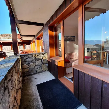 2 Pièces Rénové, Accès Skis Aux Pieds, Proche Commerces Et Remontées, Balcon Sud-ouest - Fr-1-353-23 * La Plagne